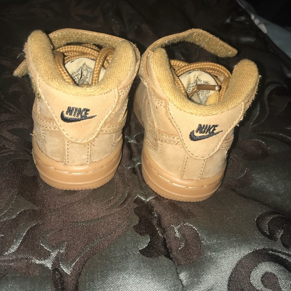 Air forces - Picture 5 of 5